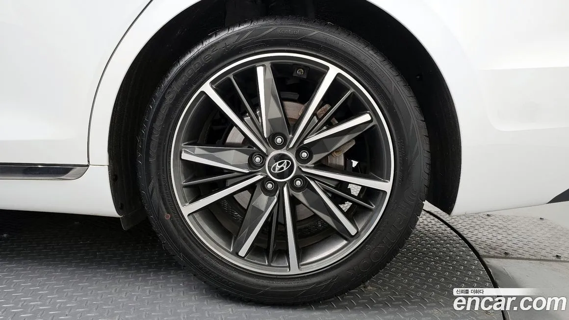 Hyundai Grandeur 2023 из KR, фото 6