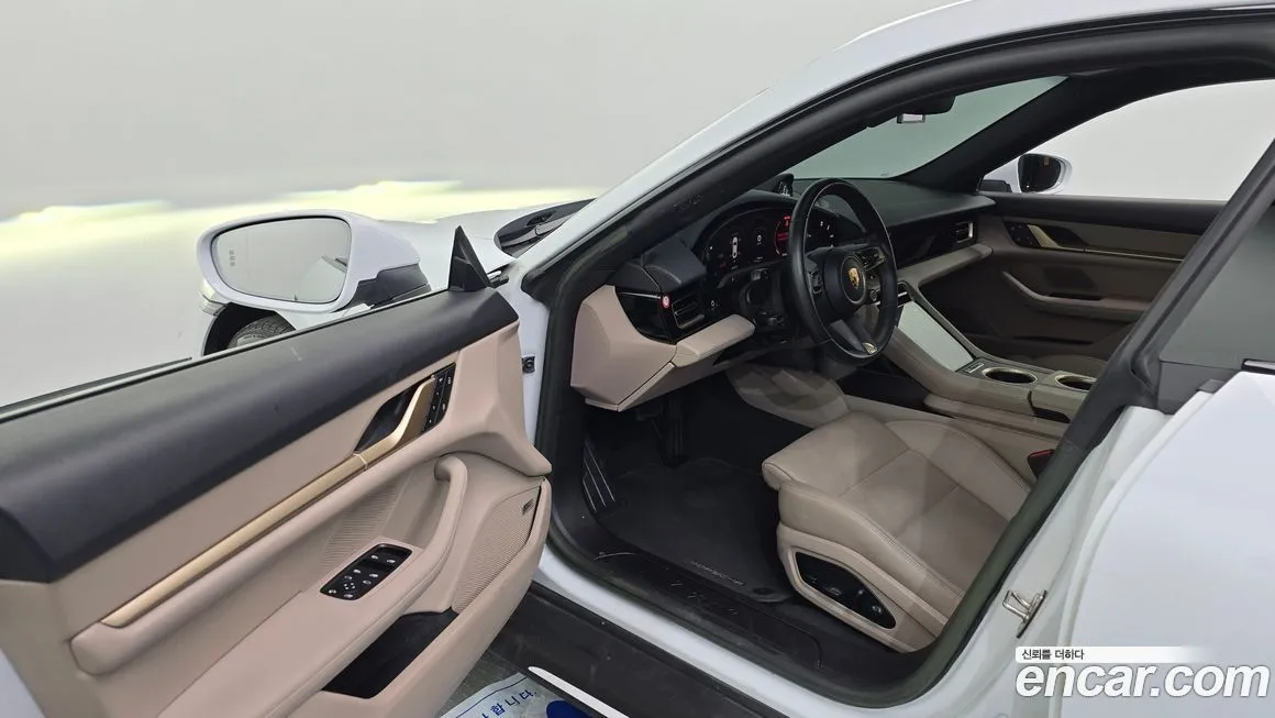 Porsche Taycan 2023 из KR, фото 8