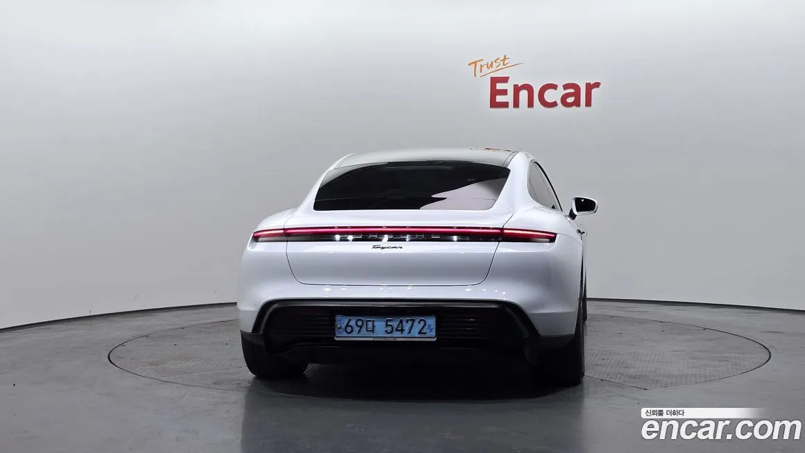 Porsche Taycan 2023 из KR, фото 3