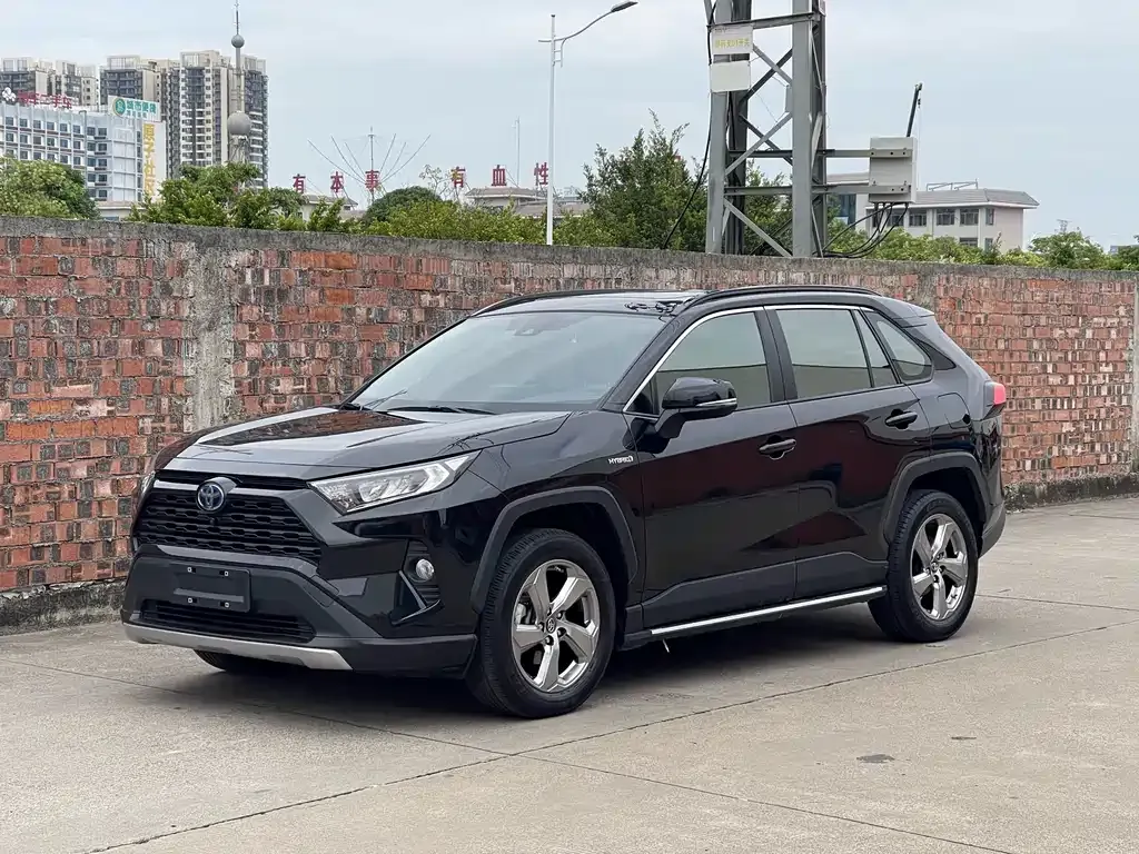 Toyota RAV4 2022 из CN, фото 1