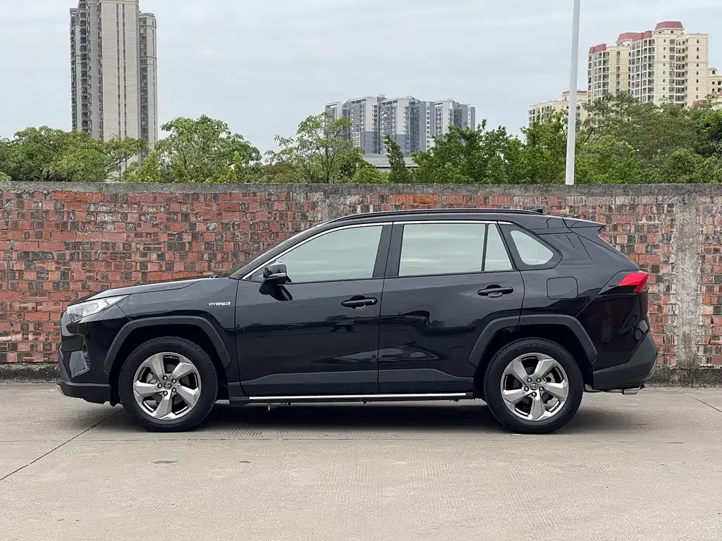 Toyota RAV4 2022 из CN, фото 3