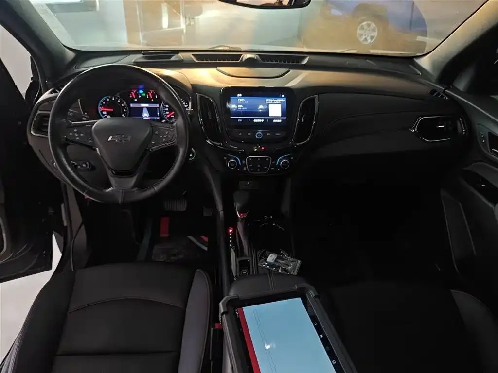 Chevrolet Equinox 2021 из CN, фото 10