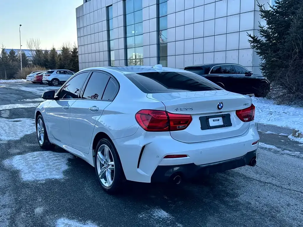 BMW 1 Series 2021 из CN, фото 7