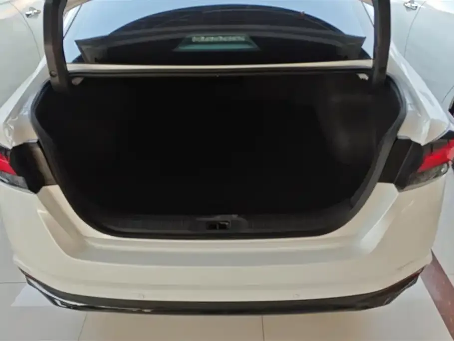 Nissan Teana 2023 из CN, фото 4