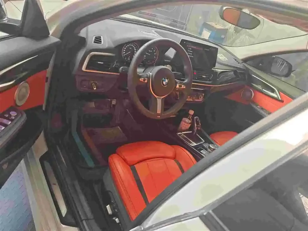 BMW 1 Series 2023 из CN, фото 8