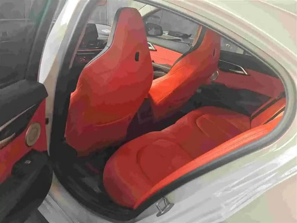 BMW 1 Series 2023 из CN, фото 4
