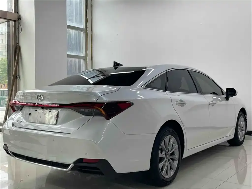 Toyota Avalon 2024 из CN, фото 3