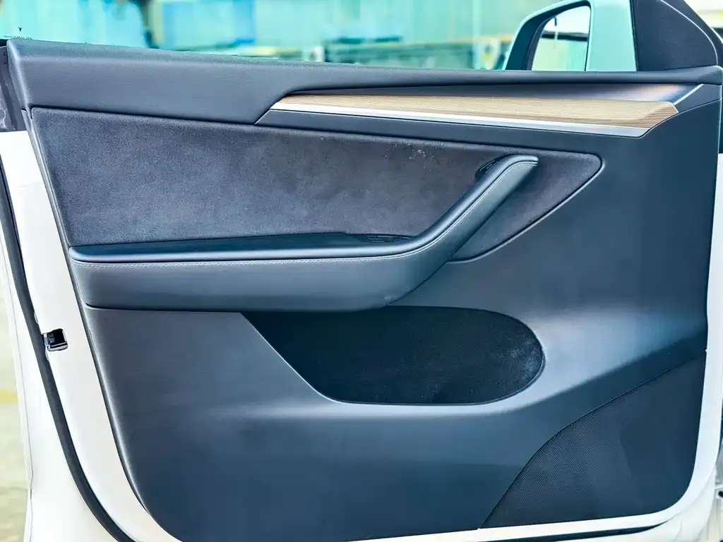 Tesla Model Y 2022 из CN, фото 10