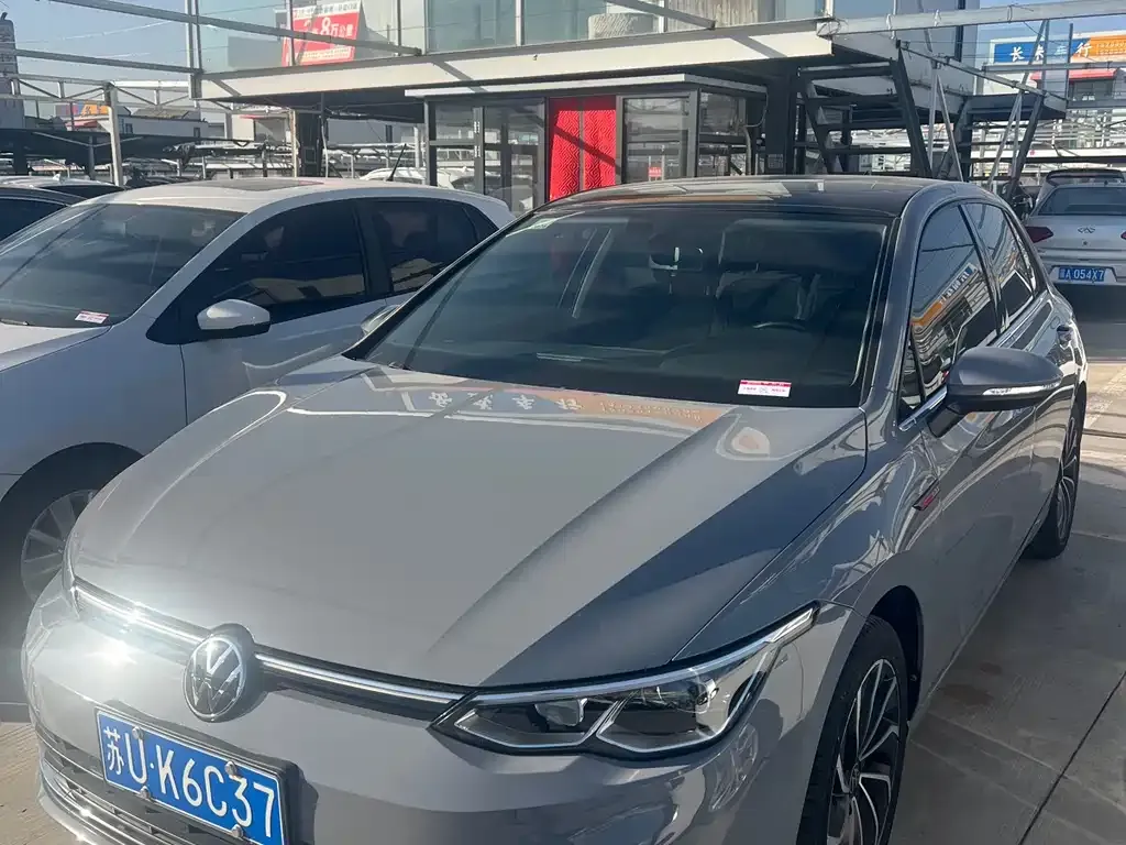 Volkswagen Golf 2022 из CN, фото 1