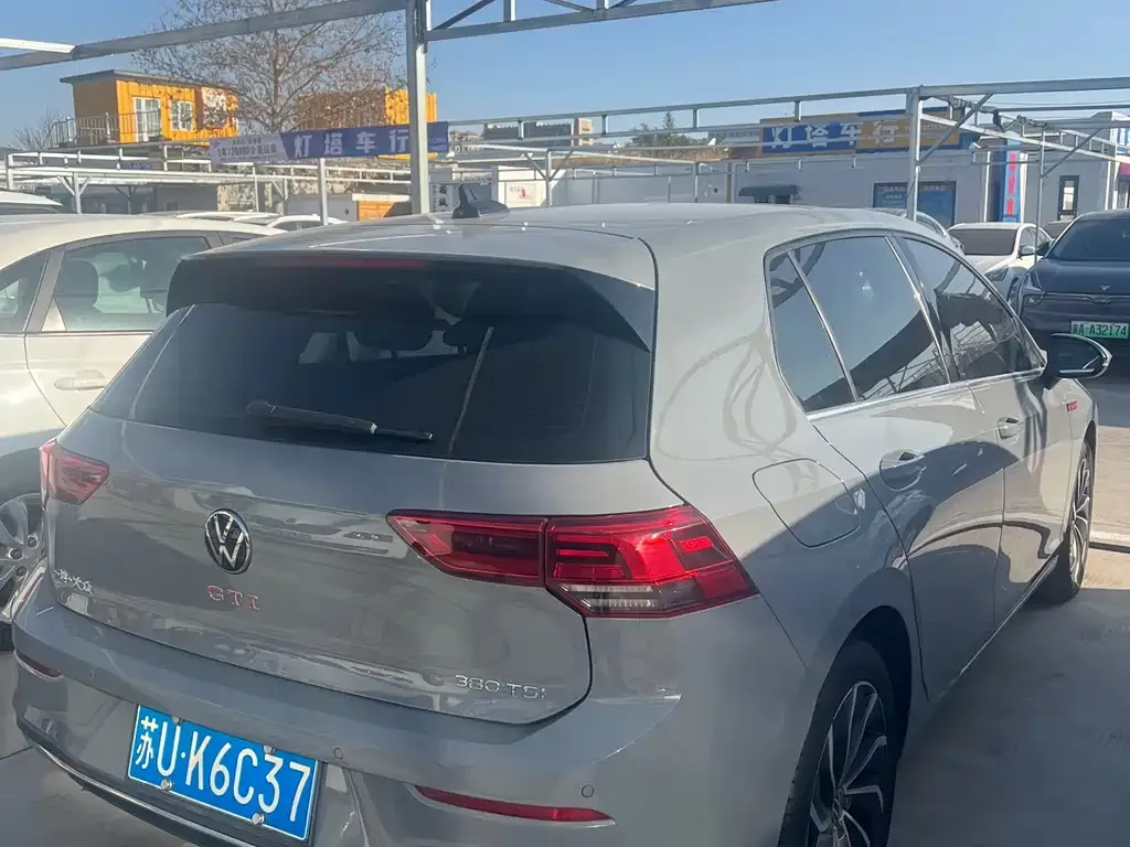 Volkswagen Golf 2022 из CN, фото 4