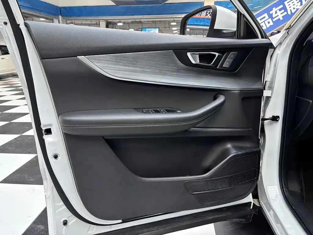 Chery Tiggo 7 PLUS — фото 9