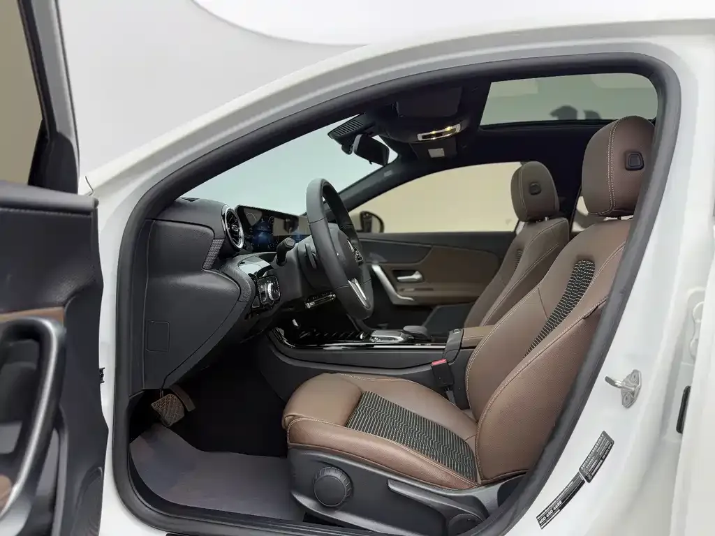 Mercedes-Benz A-Class (Import) 2022 из CN, фото 5