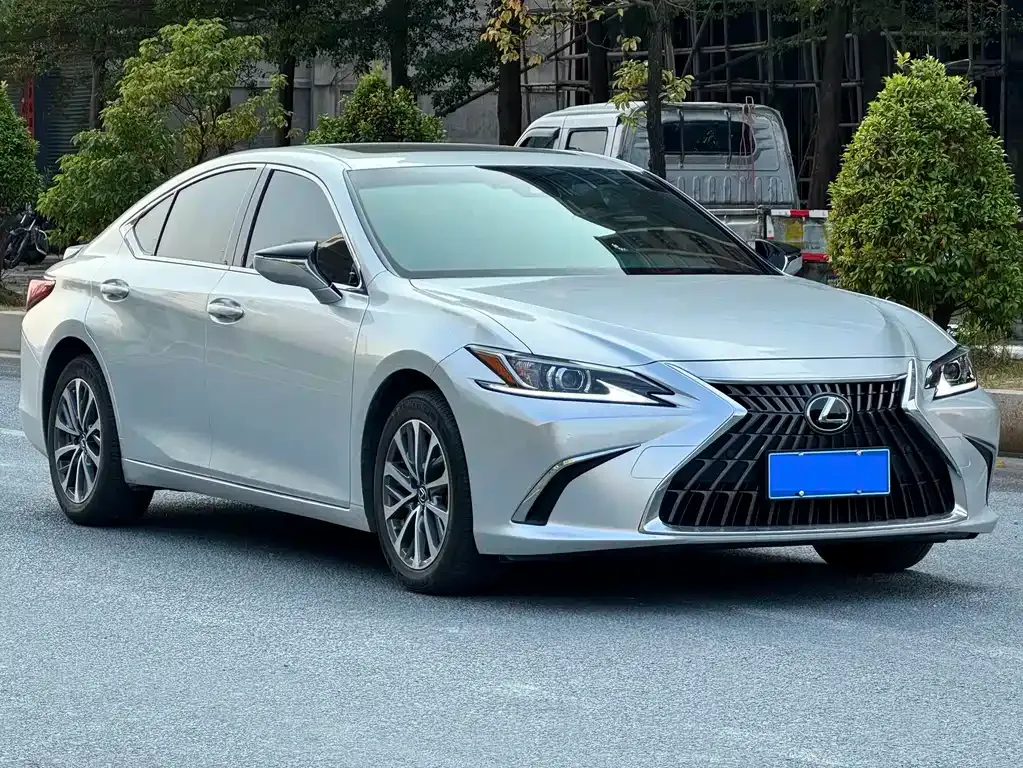 Lexus ES 2023 из CN, фото 9