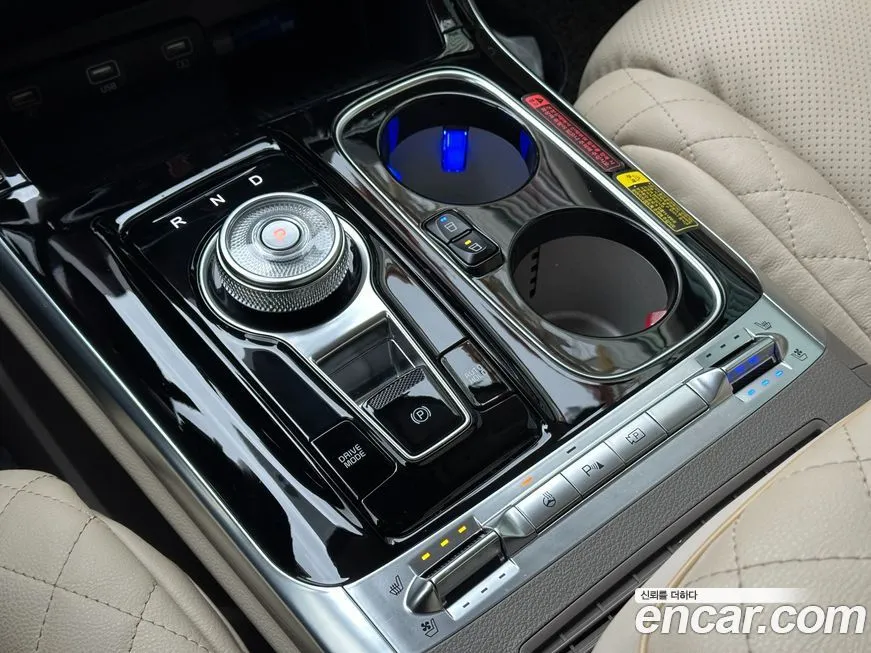 Kia Carnival — фото 9