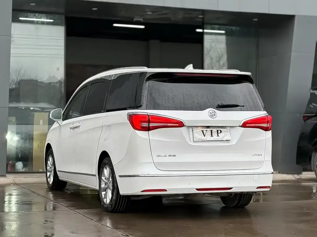 Buick GL8 2022 из CN, фото 3