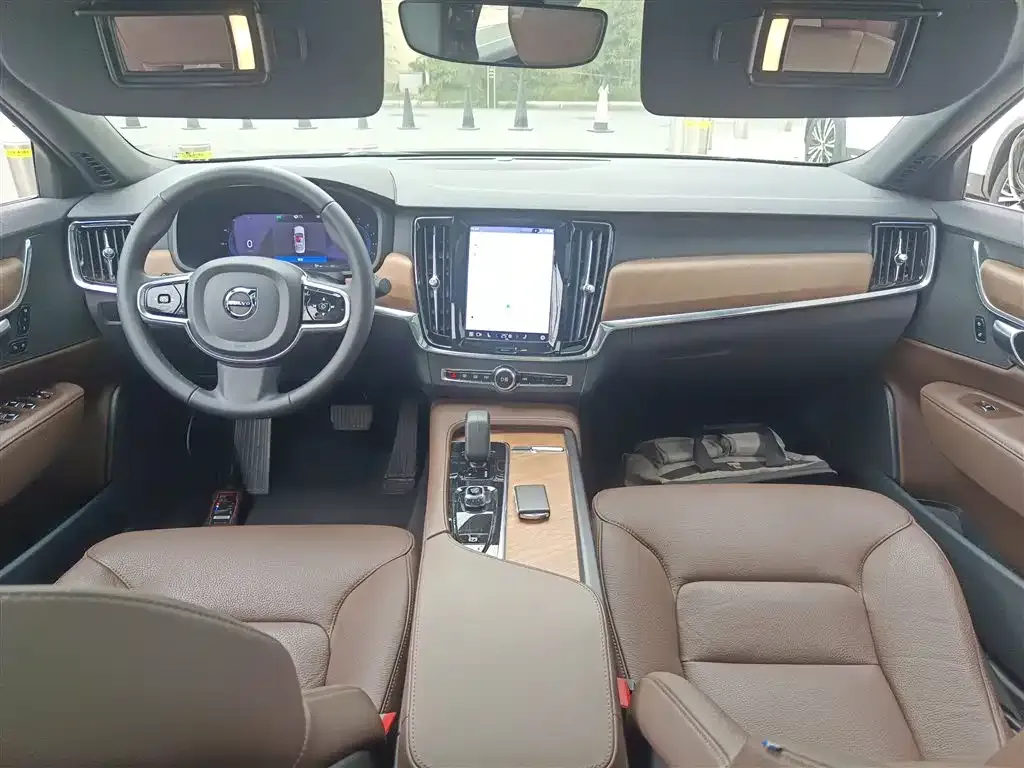 Volvo S90 2024 из CN, фото 3