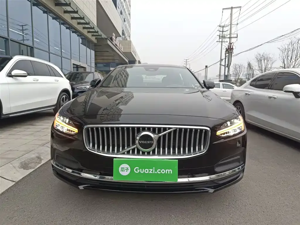 Volvo S90 2024 из CN, фото 9