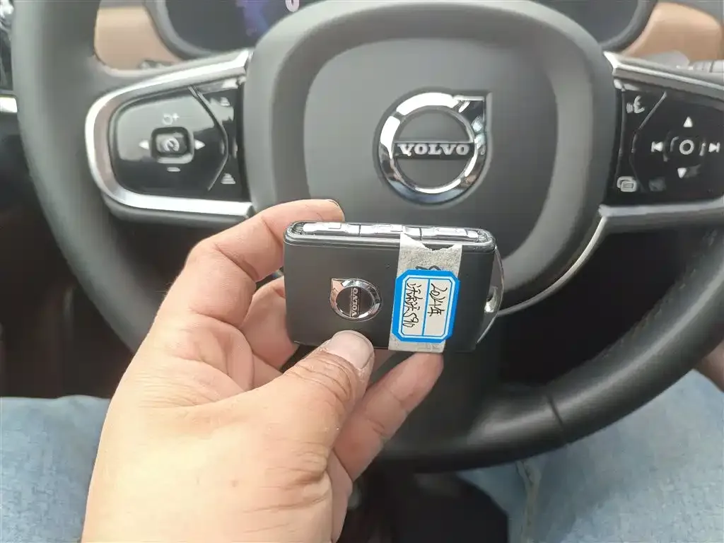 Volvo S90 2024 из CN, фото 5