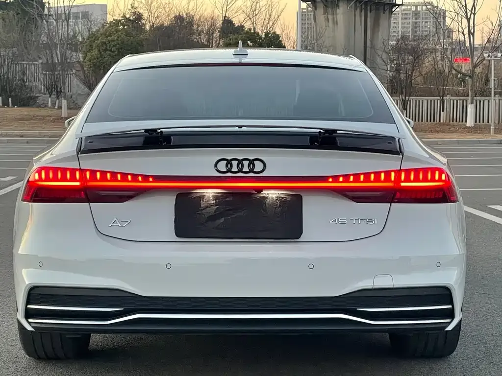 Audi A7 — фото 6