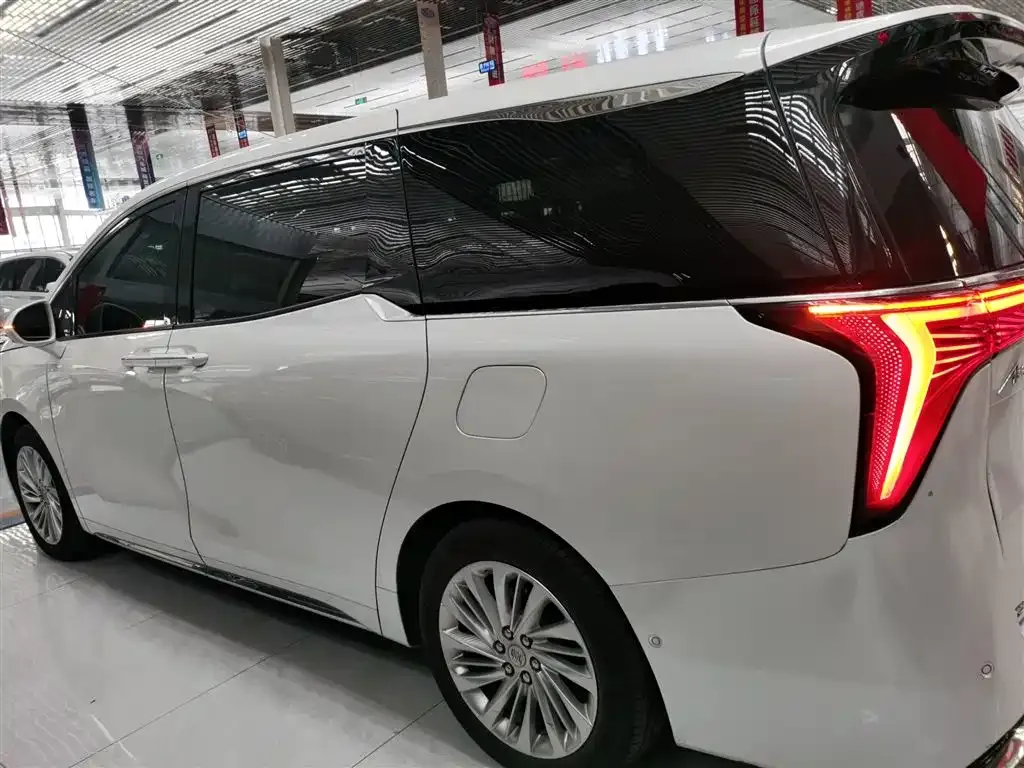 Buick Century 2024 из CN, фото 7