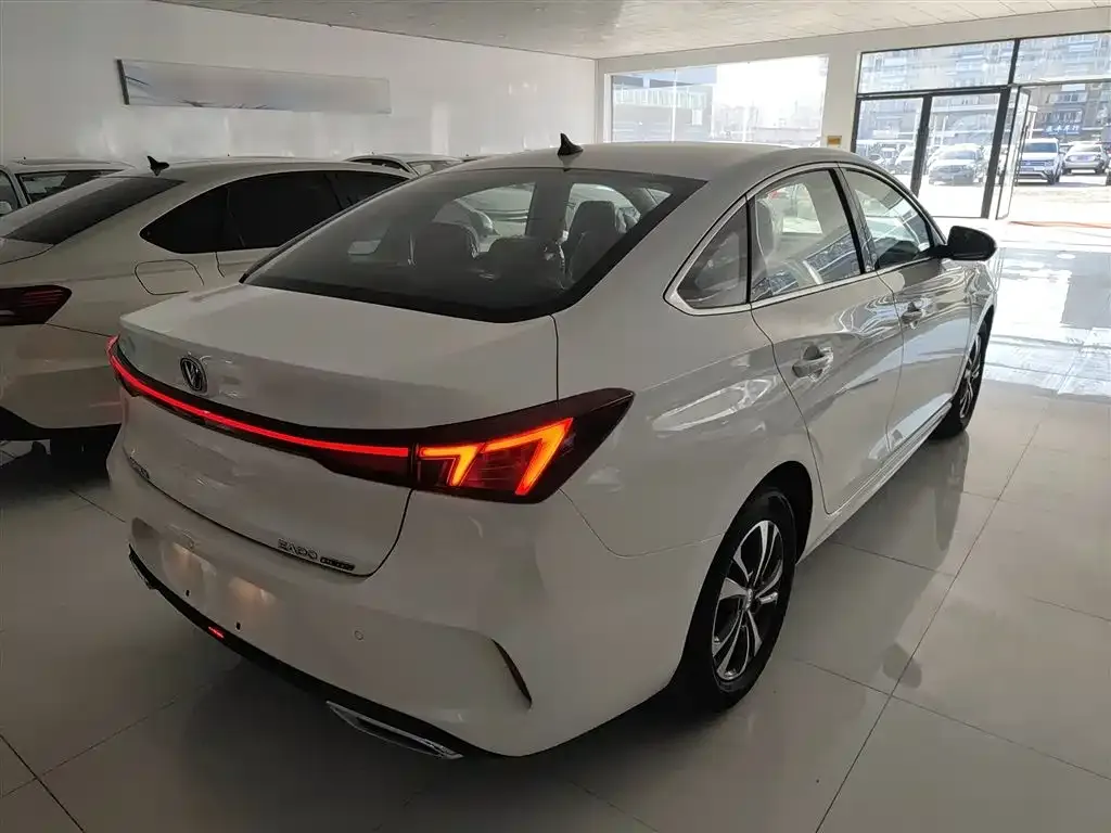 Changan Eado 2025 из CN, фото 5