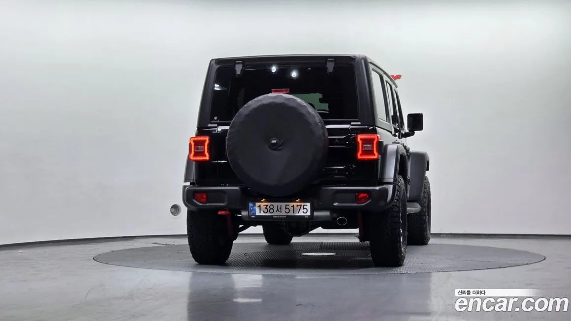 Jeep Wrangler 2024 из KR, фото 3