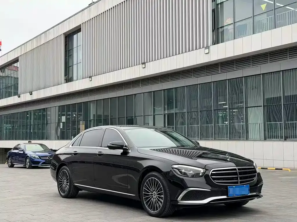 Mercedes-Benz E-Class 2023 из CN, фото 4