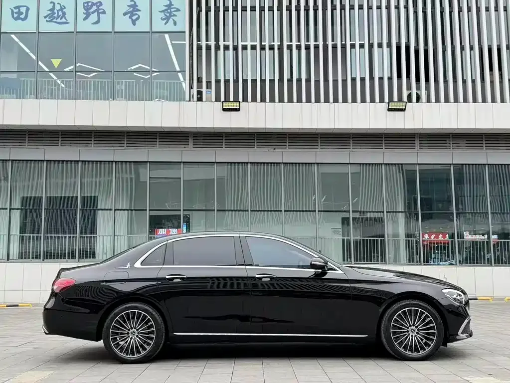 Mercedes-Benz E-Class 2023 из CN, фото 6