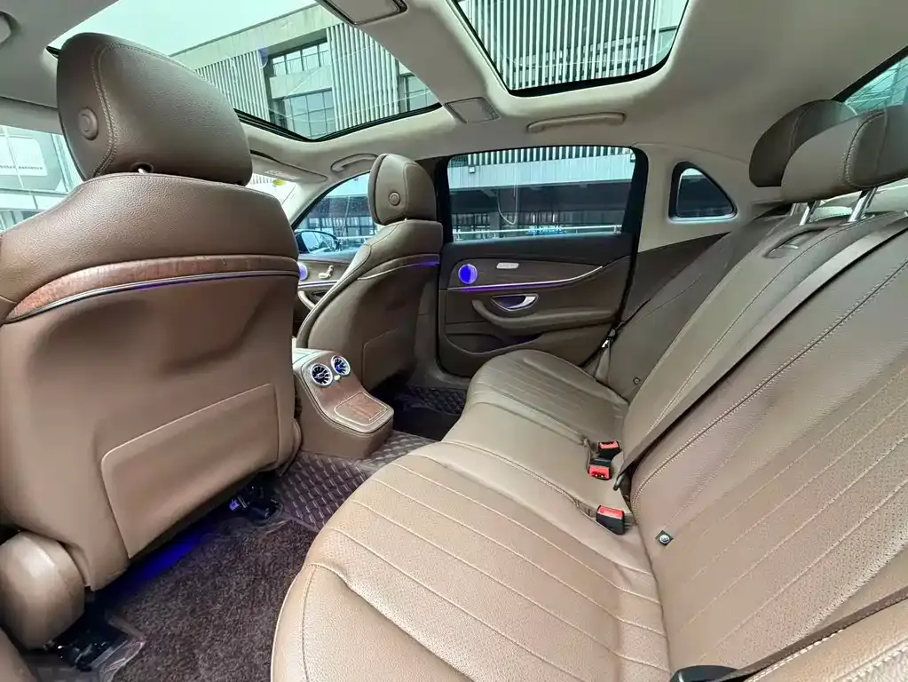 Mercedes-Benz E-Class 2023 из CN, фото 7