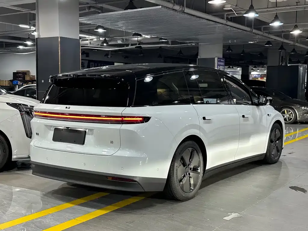 Li Auto i8 2025 из CN, фото 4