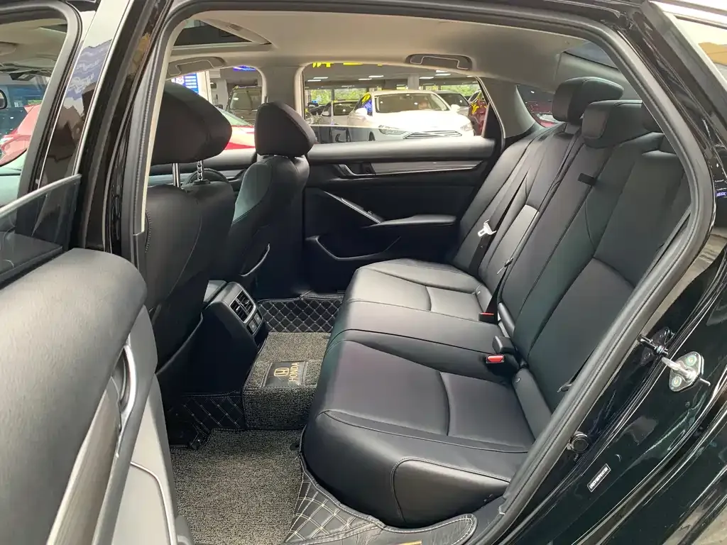 Honda Accord 2023 из CN, фото 4