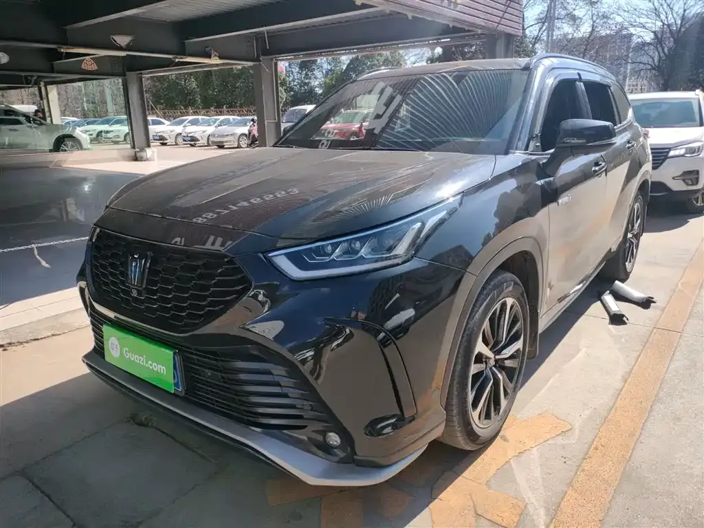 Toyota Crown Kluger 2023 из CN, фото 9