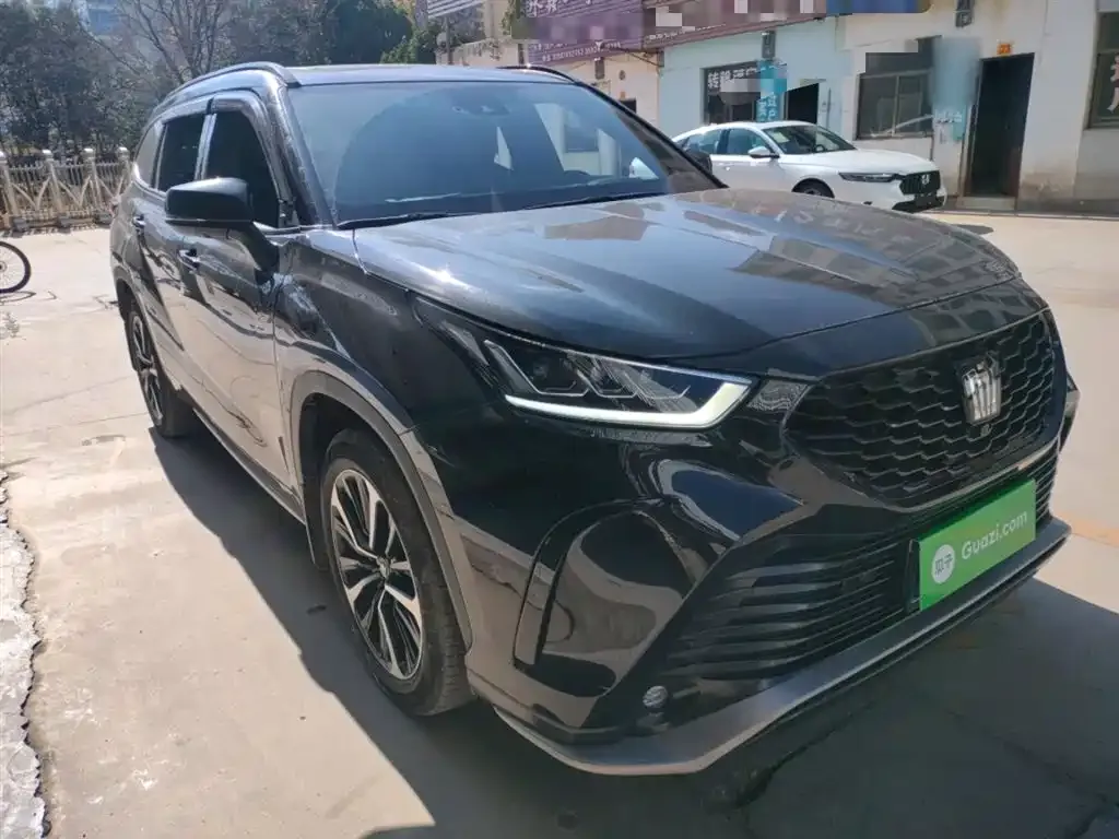 Toyota Crown Kluger 2023 из CN, фото 3