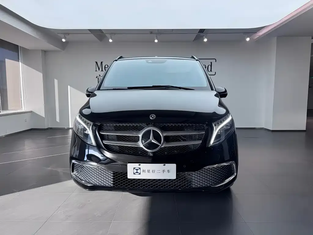 Mercedes-Benz V-Class 2023 из CN, фото 10