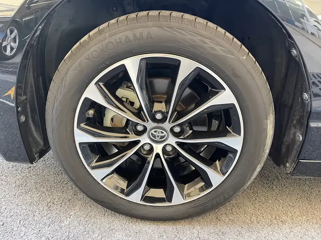 Toyota Avalon 2024 из CN, фото 10