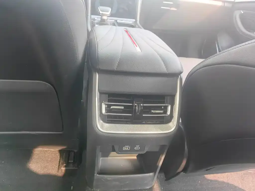 Hongqi H5 2024 из CN, фото 4