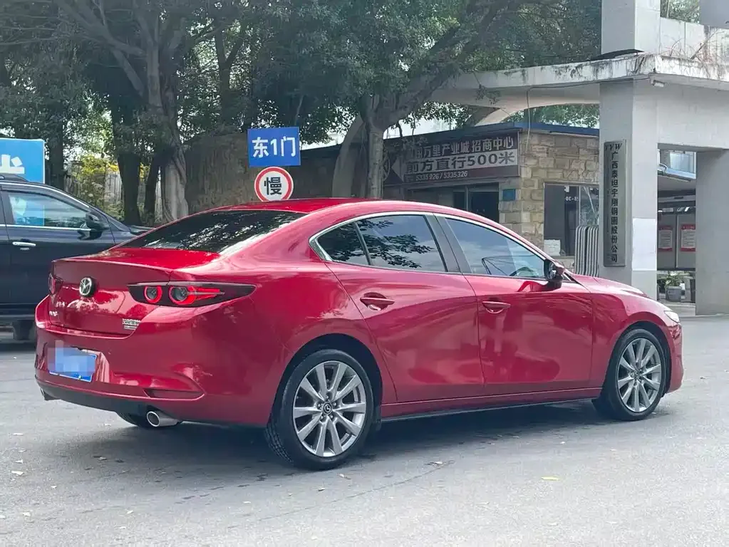 Mazda 3 Axela 2021 из CN, фото 3