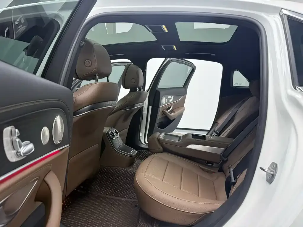 Mercedes-Benz E-Class 2023 из CN, фото 6