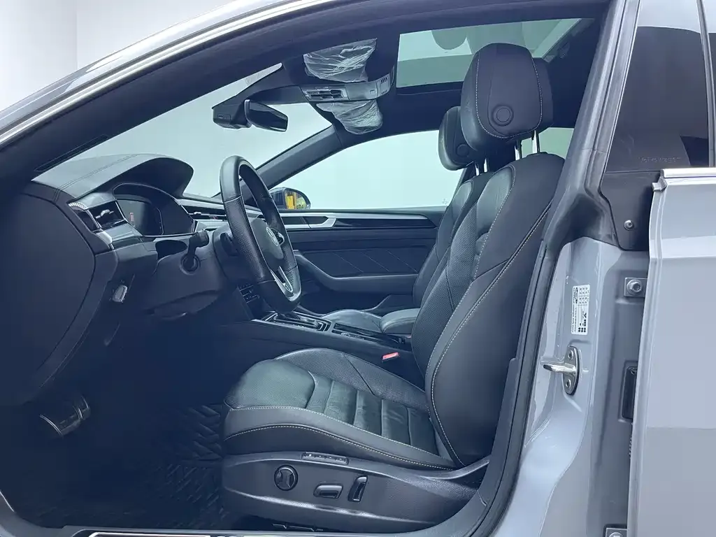 Volkswagen CC 2022 из CN, фото 7