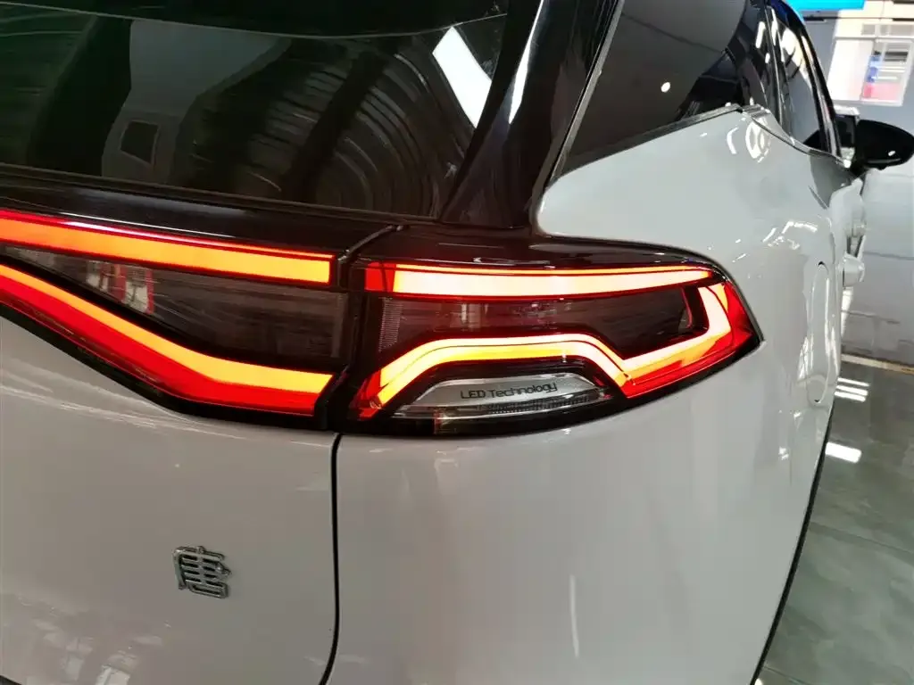 BYD Tang New Energy — фото 8