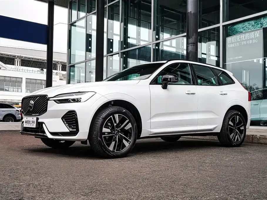 Volvo XC60 2025 из CN, фото 1