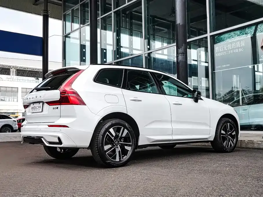 Volvo XC60 2025 из CN, фото 3