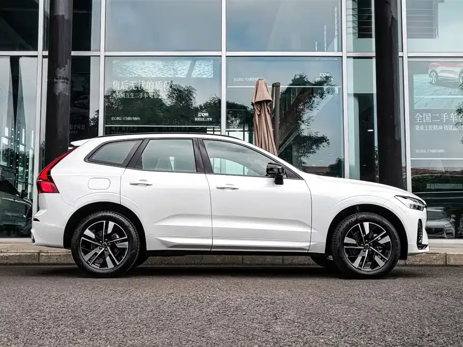 Volvo XC60 2025 из CN, фото 10