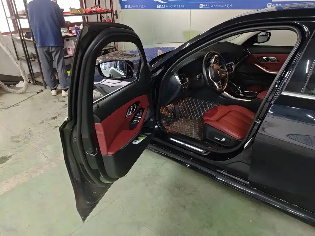 BMW 3 Series 2022 из CN, фото 6