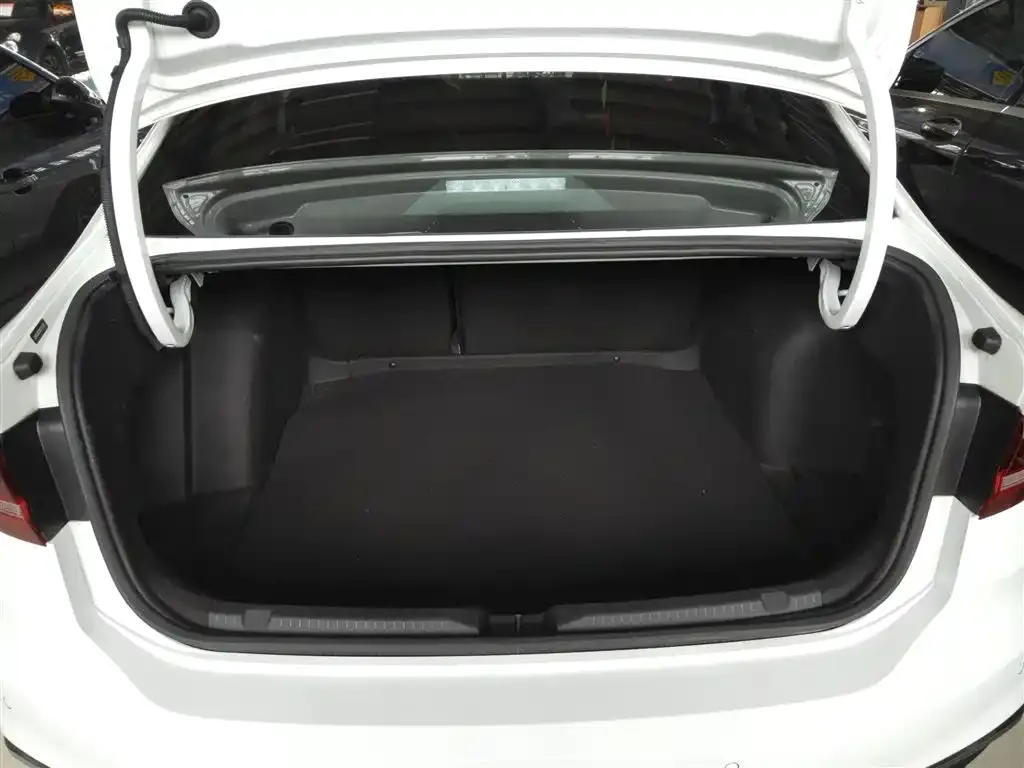Volkswagen Lavida 2022 из CN, фото 9