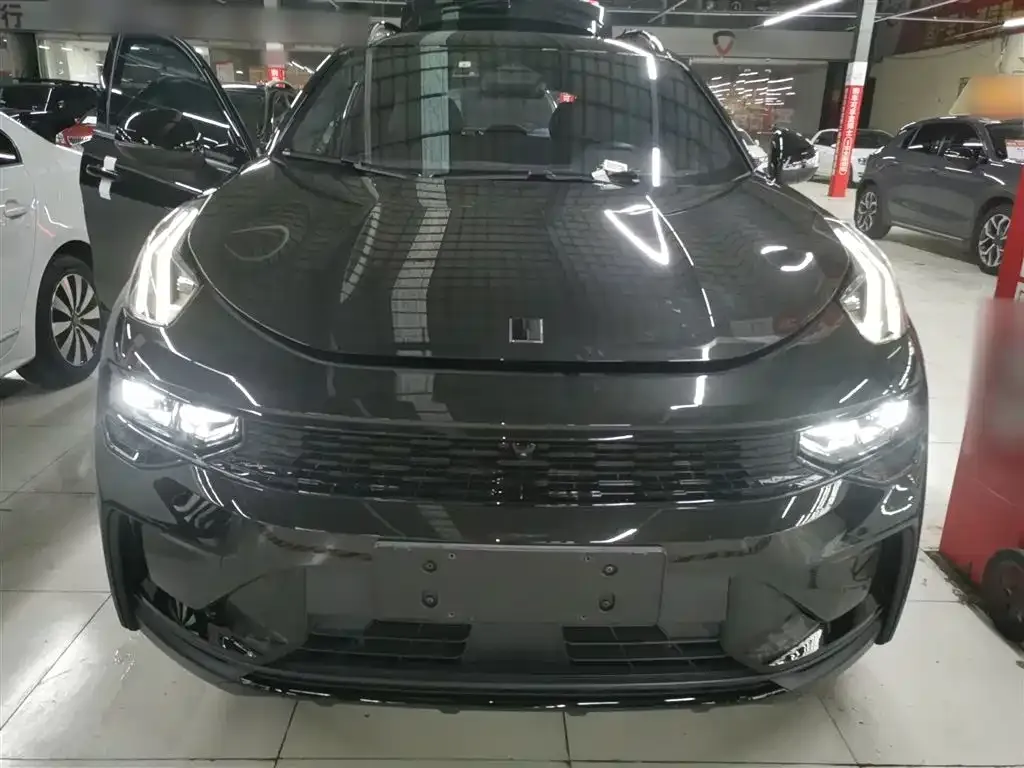 Lynk & Co 01 EM-P 2022 из CN, фото 3