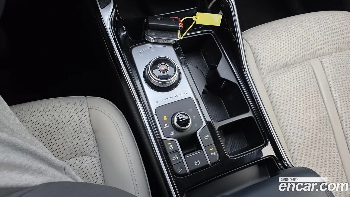 Kia Sorento — фото 8