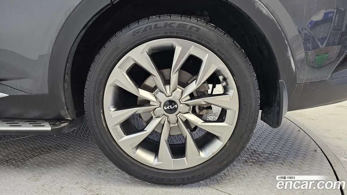 Kia Sorento — фото 7