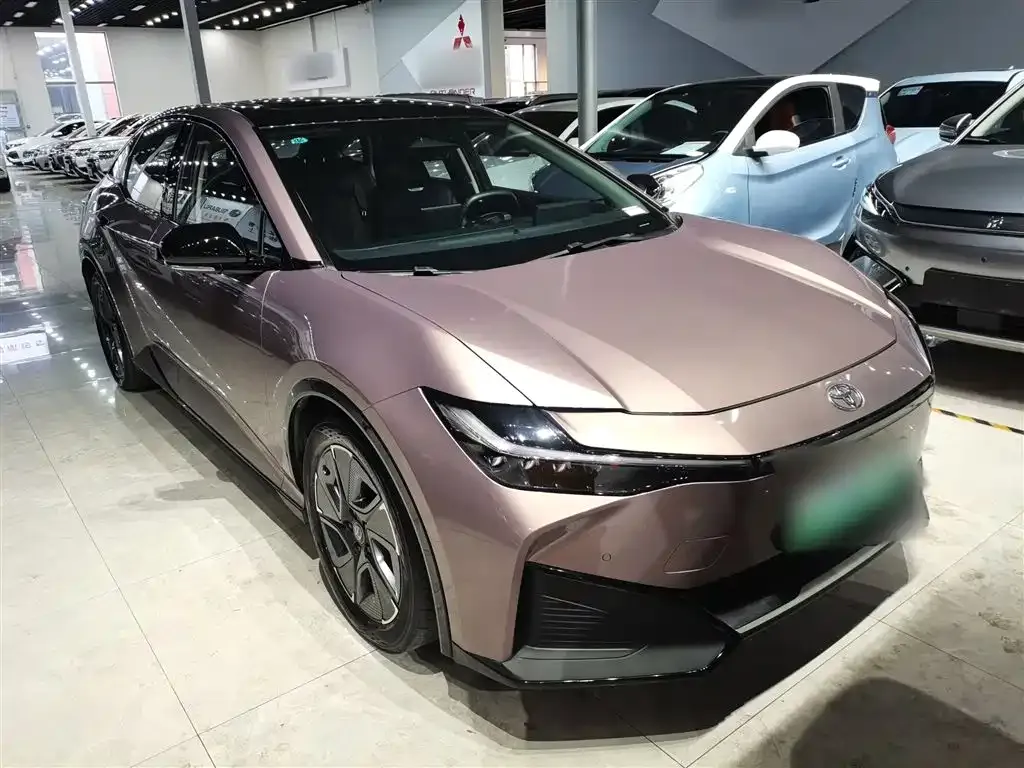 Toyota bZ3 2023 из CN, фото 6