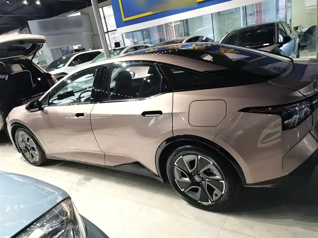 Toyota bZ3 2023 из CN, фото 7
